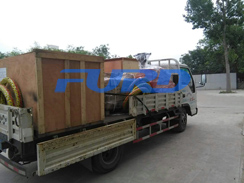 福瑞德機械小型灌縫機，手扶壓路機，灌縫膠及時發(fā)貨