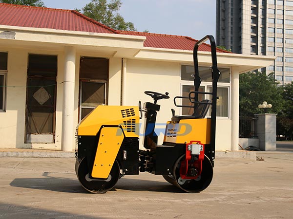 關(guān)于小型壓路機(jī)變速箱的保養(yǎng)知識(shí)你知道多少？