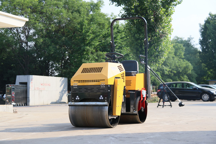 “明星款”小型壓路機(jī)，讓大家的選擇不再“迷路”！
